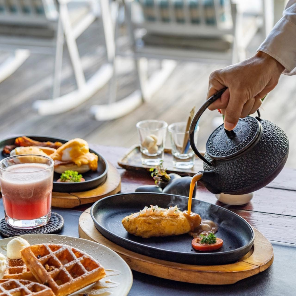 มื้อเช้าแสนพิเศษที่ Let’s Sea Hua Hin Al Fresco Resort