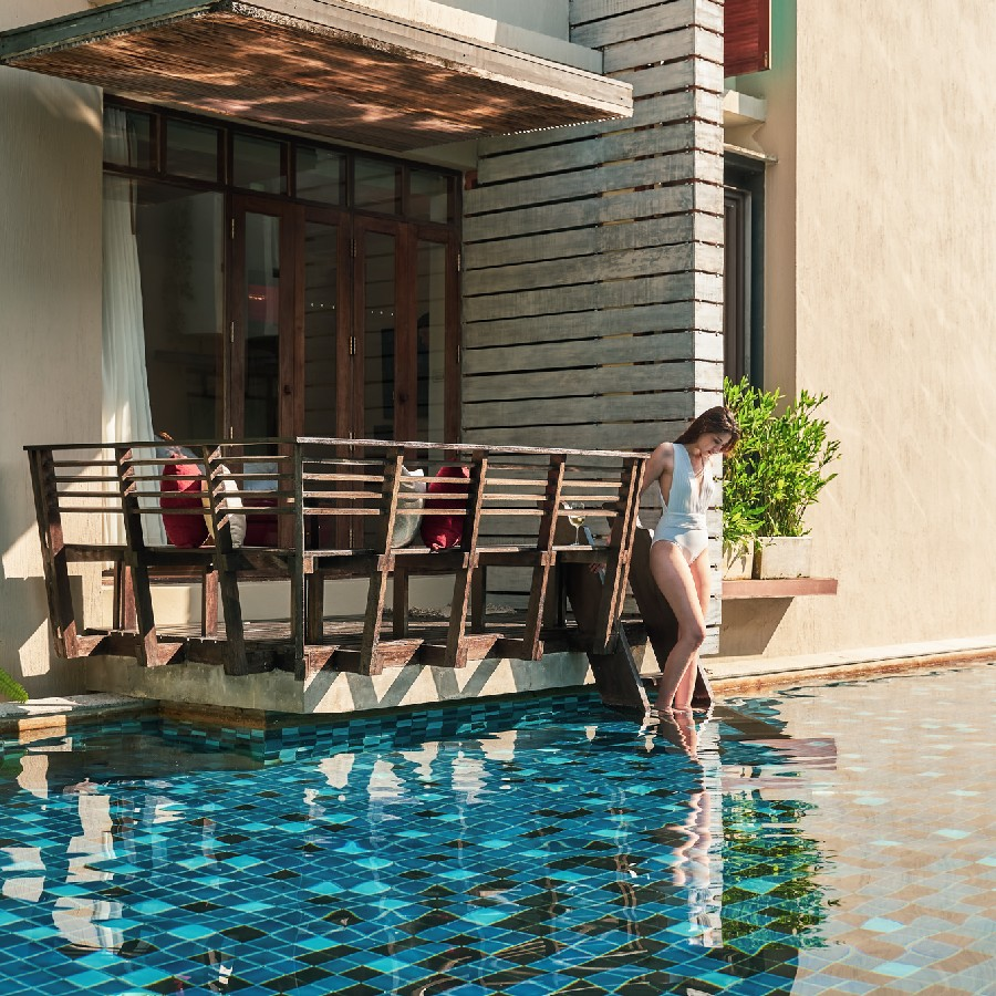 Pool Access LaZzzzz Suite ห้องเปิดประตูลงสระ Let's Sea หัวหิน