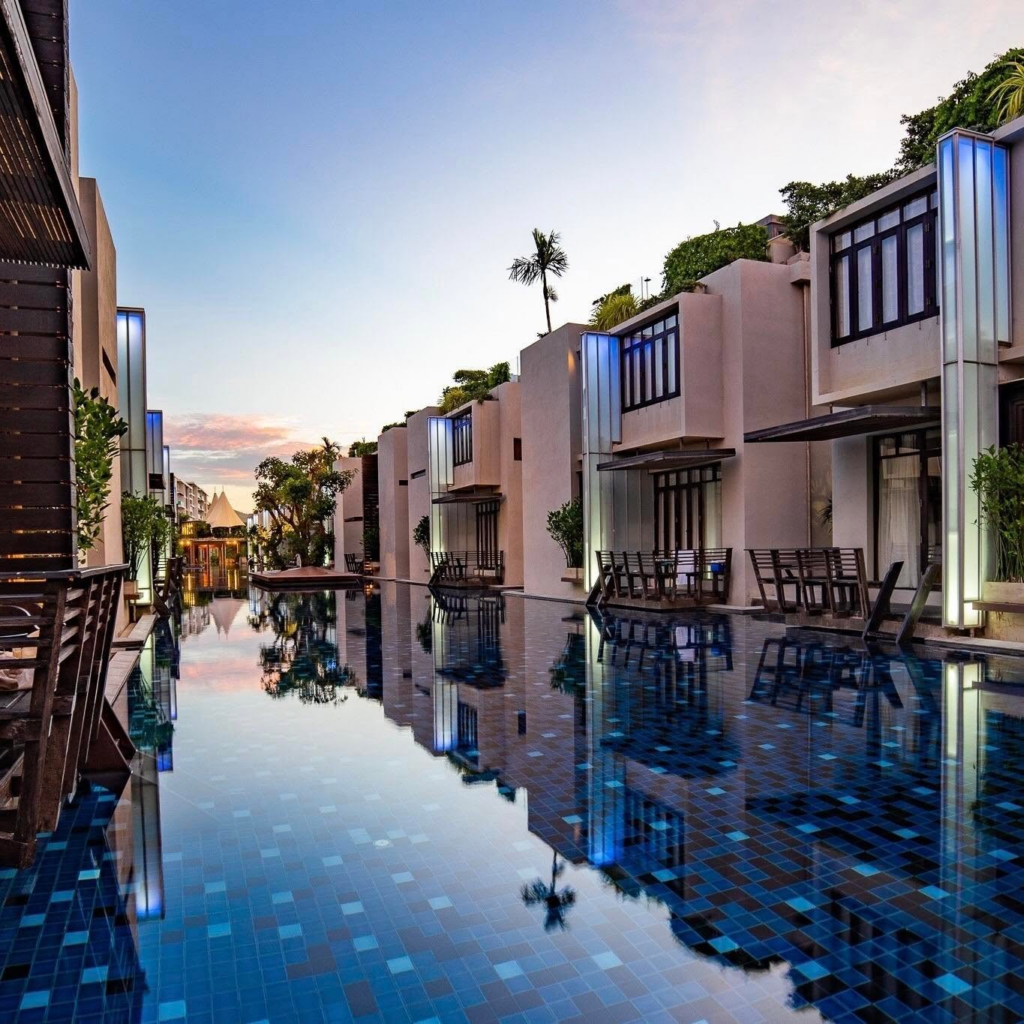 เปรียบเทียบ Lagoon Pool Pool Villa Infinity Pool โรงแรมหัวหิน